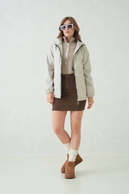 İçi Astarlı Su Geçirmez Kapüşonlu Fermuarlı Sık Dokuma Kadın Trençkot