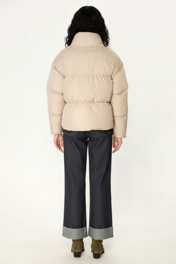 D1fference İçi Astarlı Cepli Kapüşonlu Jel Elyaf Su ve Rüzgar Geçirmez Dik Yaka Kışlık Kadın Mont - 24