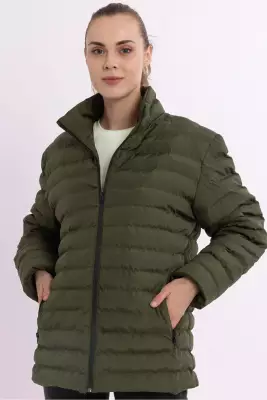 İçi Astarlı Cepli Jel Elyaf Su ve Rüzgar Geçirmez Şişme Kışlık Kadın Mont - 6