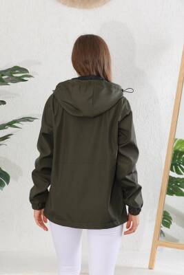 İçi Astarlı Su ve Rüzgar Geçirmez Cepli Kadın Yağmurluk - 27