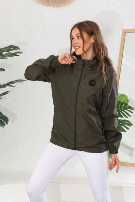 İçi Astarlı Su ve Rüzgar Geçirmez Cepli Kadın Yağmurluk - 26