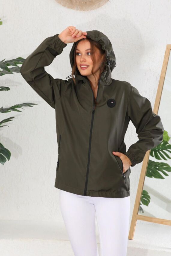 İçi Astarlı Su ve Rüzgar Geçirmez Cepli Kadın Yağmurluk - 25