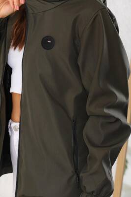 İçi Astarlı Su ve Rüzgar Geçirmez Cepli Kadın Yağmurluk - 30