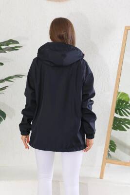 İçi Astarlı Su ve Rüzgar Geçirmez Cepli Kadın Yağmurluk - 8