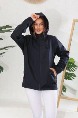 İçi Astarlı Su ve Rüzgar Geçirmez Cepli Kadın Yağmurluk - 10