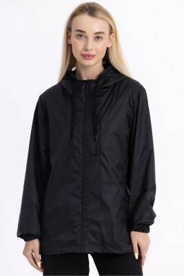 İçi Astarlı Su ve Rüzgar Geçirmez Cepli Kadın Yağmurluk - 2