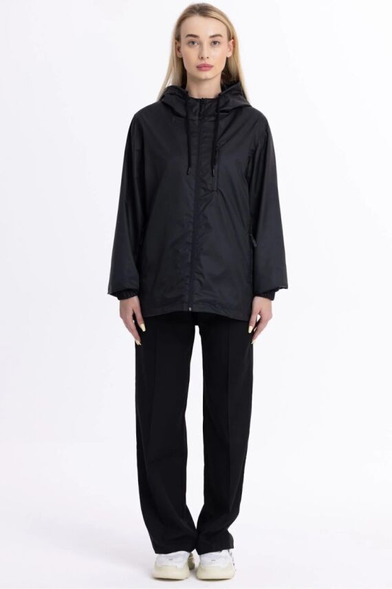 İçi Astarlı Su ve Rüzgar Geçirmez Cepli Kadın Yağmurluk - 3