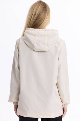 İçi Astarlı Su ve Rüzgar Geçirmez Cepli Kadın Yağmurluk - 19