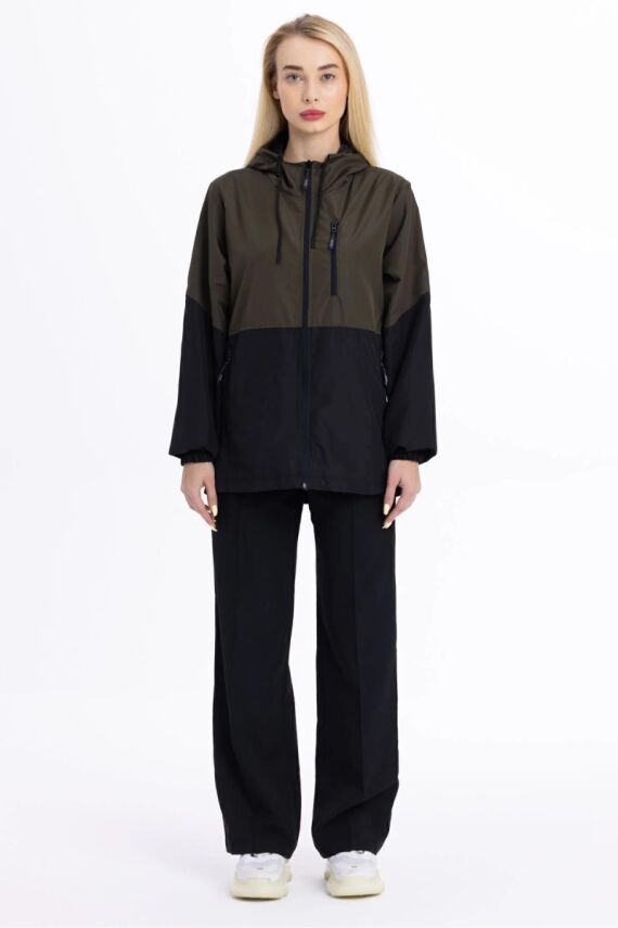 İçi Astarlı Su ve Rüzgar Geçirmez Cepli Kadın Yağmurluk - 9
