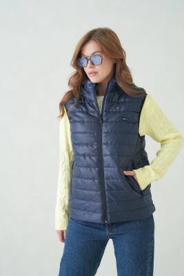 İçi Astarlı Su ve Rüzgar Geçirmez Cepli Kadın Yelek - 22