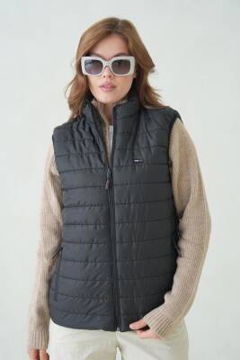 İçi Astarlı Su ve Rüzgar Geçirmez Cepli Kadın Yelek - 33