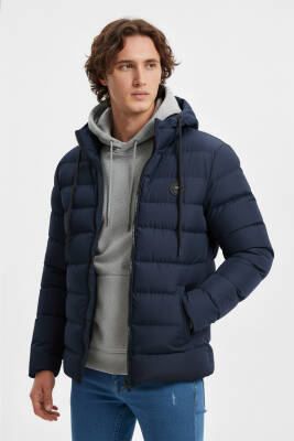 İçi Astarlı Su ve Rüzgar Geçirmez Cepli Kapüşonlu Erkek Mont - 25