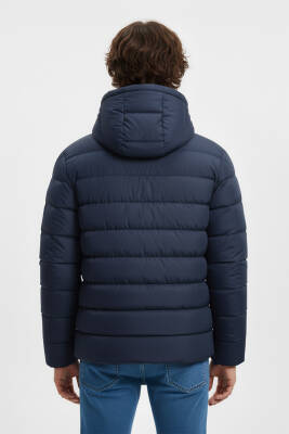 İçi Astarlı Su ve Rüzgar Geçirmez Cepli Kapüşonlu Erkek Mont - 27