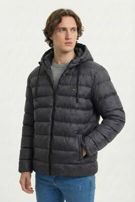 D1fference İçi Astarlı Cepli Kapüşonlu Jel Elyaflı Su ve Rügar Geçirmez Erkek Kışlık Mont - 7