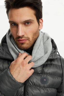 İçi Astarlı Su ve Rüzgar Geçirmez Cepli Kapüşonlu Erkek Mont - 5