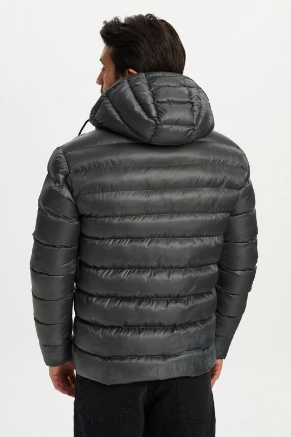 İçi Astarlı Su ve Rüzgar Geçirmez Cepli Kapüşonlu Erkek Mont - 6