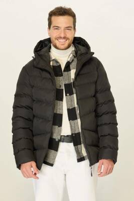 İçi Astarlı Su ve Rüzgar Geçirmez Cepli Kapüşonlu Erkek Mont - 28