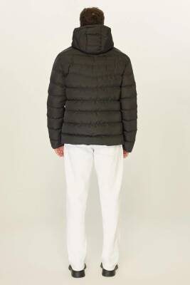 İçi Astarlı Su ve Rüzgar Geçirmez Cepli Kapüşonlu Erkek Mont - 30