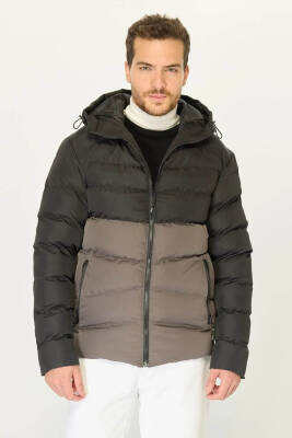 İçi Astarlı Su ve Rüzgar Geçirmez Cepli Kapüşonlu Erkek Mont