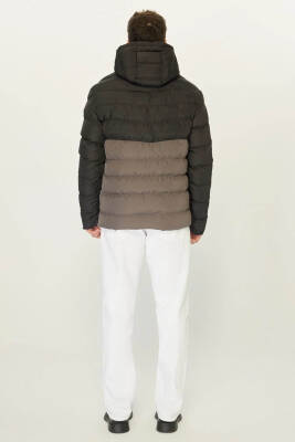 İçi Astarlı Su ve Rüzgar Geçirmez Cepli Kapüşonlu Erkek Mont - 6