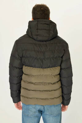 İçi Astarlı Su ve Rüzgar Geçirmez Cepli Kapüşonlu Erkek Mont - 18