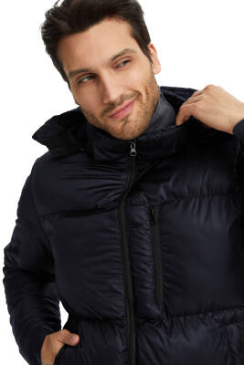 İçi Astarlı Su ve Rüzgar Geçirmez Cepli Kapüşonlu Erkek Mont - 29