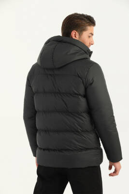 İçi Astarlı Su ve Rüzgar Geçirmez Cepli Kapüşonlu Erkek Mont - 6