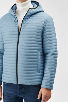 İçi Astarlı Su ve Rüzgar Geçirmez Cepli Kapüşonlu Erkek Mont - 40