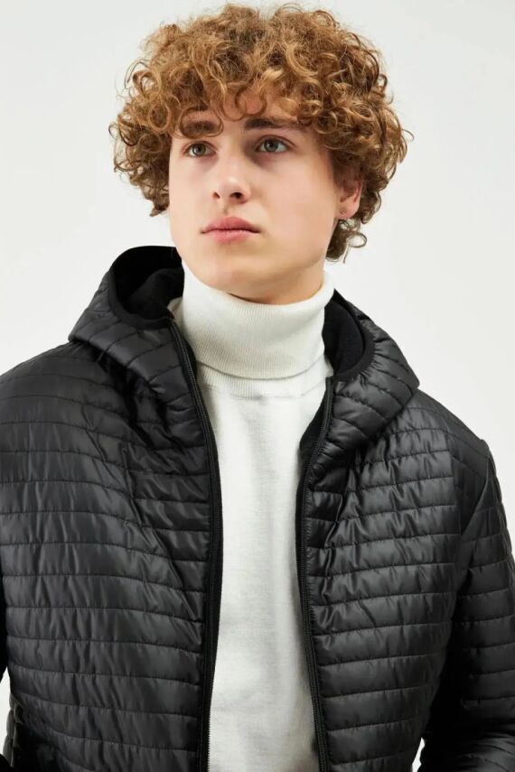 İçi Astarlı Su ve Rüzgar Geçirmez Cepli Kapüşonlu Erkek Mont - 3