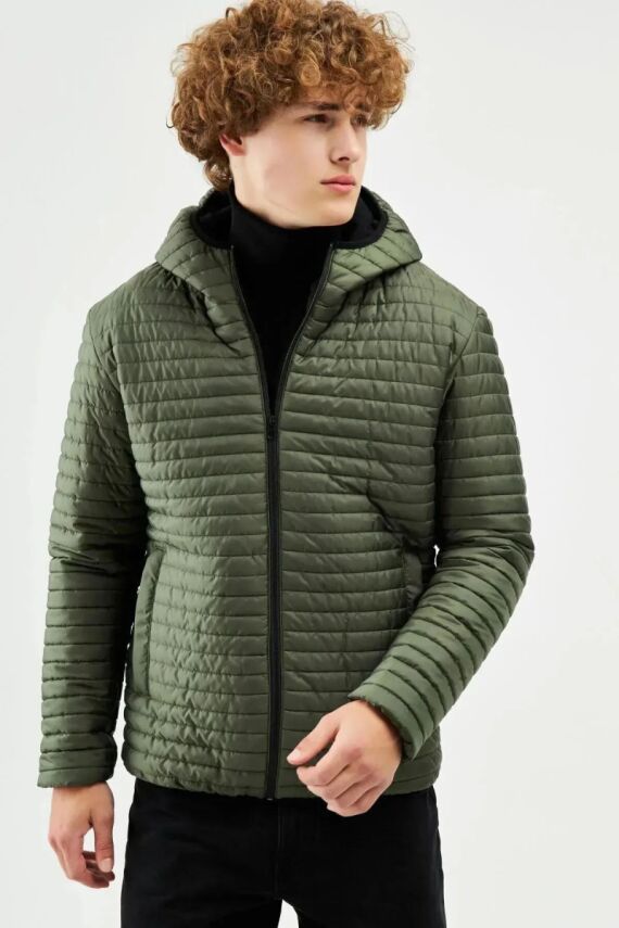 İçi Astarlı Su ve Rüzgar Geçirmez Cepli Kapüşonlu Erkek Mont - 7