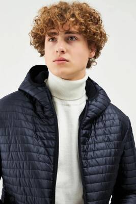 İçi Astarlı Su ve Rüzgar Geçirmez Cepli Kapüşonlu Erkek Mont - 14