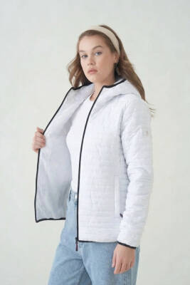 D1fference İçi Astarlı Cepli Kapüşonlu Jel Elyaflı Su ve Rügar Geçirmez Kadın Kışlık Mont - 56