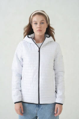 D1fference İçi Astarlı Cepli Kapüşonlu Jel Elyaflı Su ve Rügar Geçirmez Kadın Kışlık Mont - 57