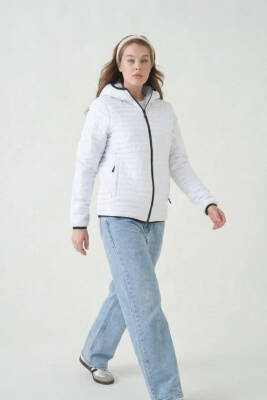 D1fference İçi Astarlı Cepli Kapüşonlu Jel Elyaflı Su ve Rügar Geçirmez Kadın Kışlık Mont - 58