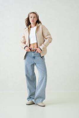 İçi Astarlı Su ve Rüzgar Geçirmez Cepli Kapüşonlu Kadın Mont - 3