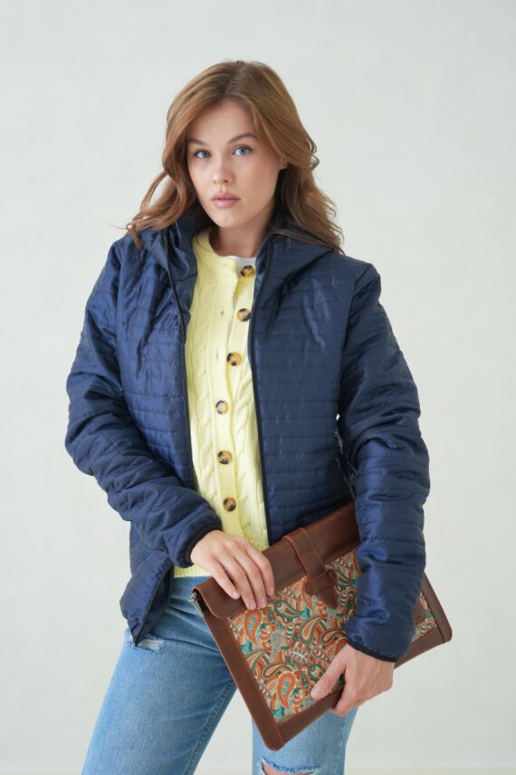 İçi Astarlı Su ve Rüzgar Geçirmez Cepli Kapüşonlu Kadın Mont - 20