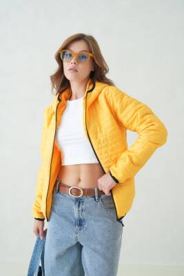 İçi Astarlı Su ve Rüzgar Geçirmez Cepli Kapüşonlu Kadın Mont - 25