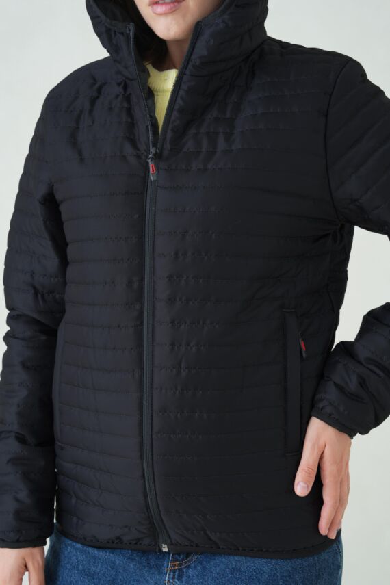 İçi Astarlı Su ve Rüzgar Geçirmez Cepli Kapüşonlu Kadın Mont - 35