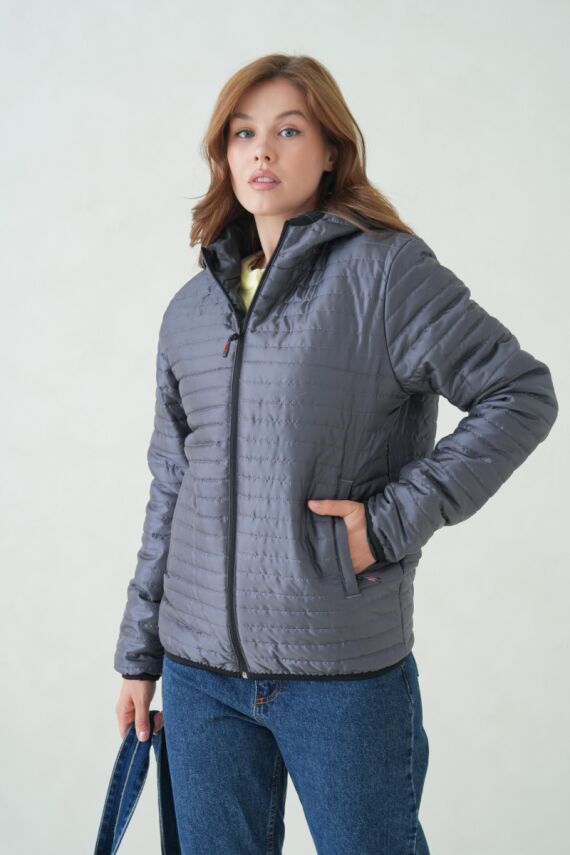 İçi Astarlı Su ve Rüzgar Geçirmez Cepli Kapüşonlu Kadın Mont - 38