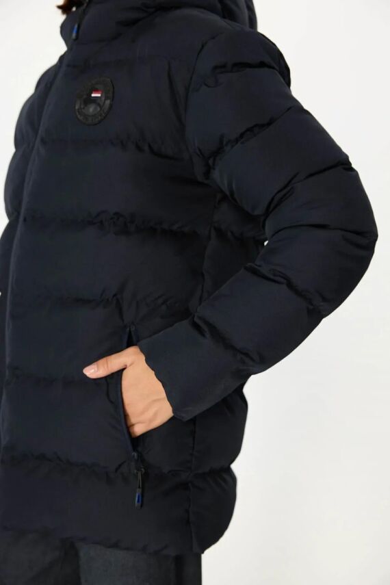 İçi Astarlı Su ve Rüzgar Geçirmez Cepli Kapüşonlu Kadın Mont - 5