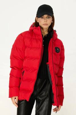 İçi Astarlı Su ve Rüzgar Geçirmez Cepli Kapüşonlu Kadın Mont - 14