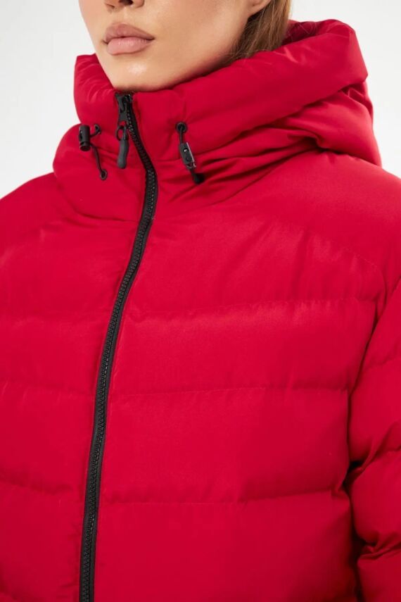 İçi Astarlı Su ve Rüzgar Geçirmez Cepli Kapüşonlu Kadın Mont - 5