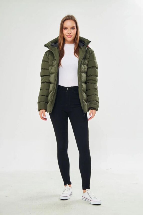 İçi Astarlı Su ve Rüzgar Geçirmez Cepli Kapüşonlu Kadın Mont - 10