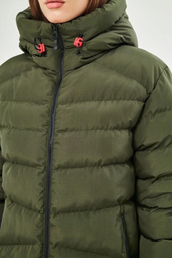 İçi Astarlı Su ve Rüzgar Geçirmez Cepli Kapüşonlu Kadın Mont - 11