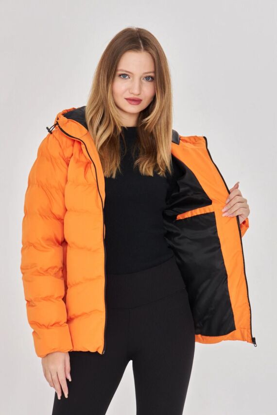 İçi Astarlı Su ve Rüzgar Geçirmez Cepli Kapüşonlu Kadın Mont - 29