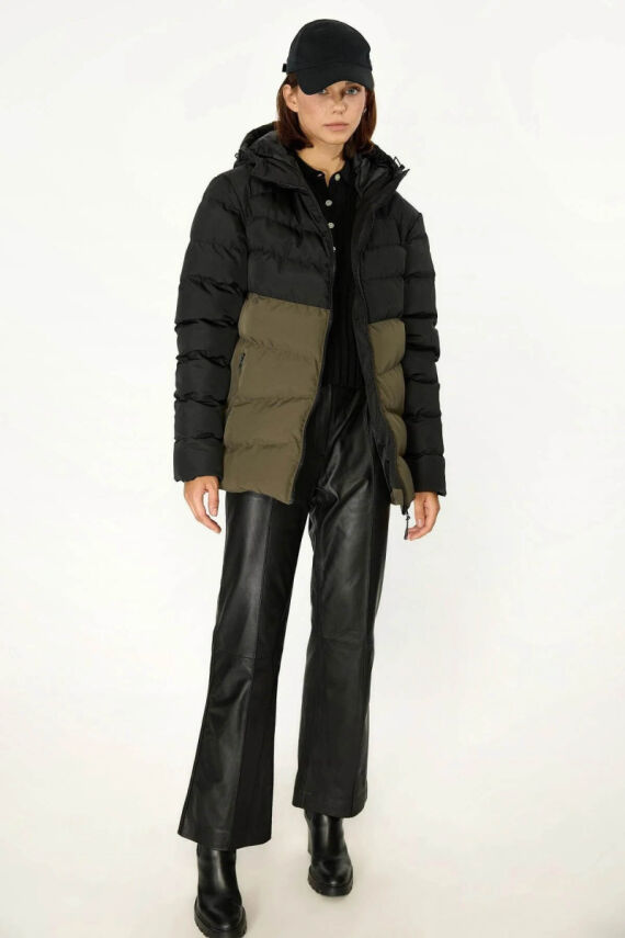 İçi Astarlı Su ve Rüzgar Geçirmez Cepli Kapüşonlu Kadın Mont - 7