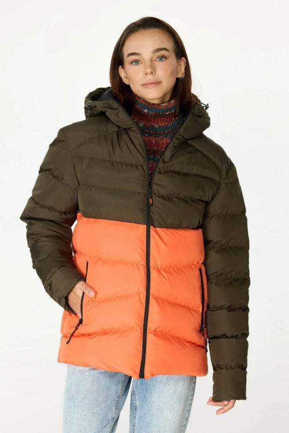 İçi Astarlı Su ve Rüzgar Geçirmez Cepli Kapüşonlu Kadın Mont - 12