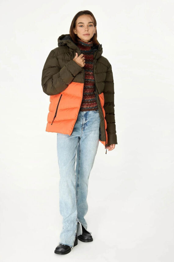 İçi Astarlı Su ve Rüzgar Geçirmez Cepli Kapüşonlu Kadın Mont - 13