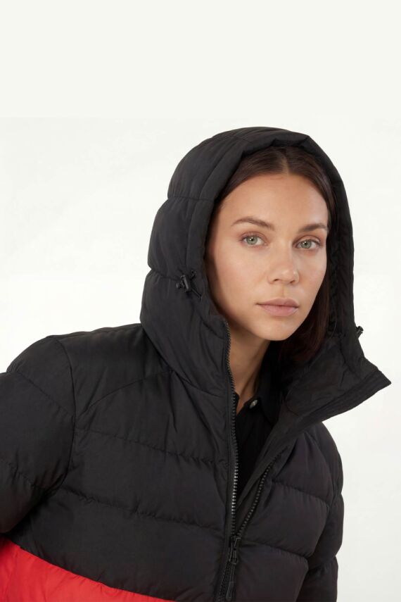 D1fference İçi Astarlı Cepli Kapüşonlu Jel Elyaflı Su ve Rügar Geçirmez Kadın Kışlık Mont - 16