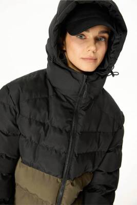 D1fference İçi Astarlı Cepli Kapüşonlu Jel Elyaflı Su ve Rügar Geçirmez Kadın Kışlık Mont - 21